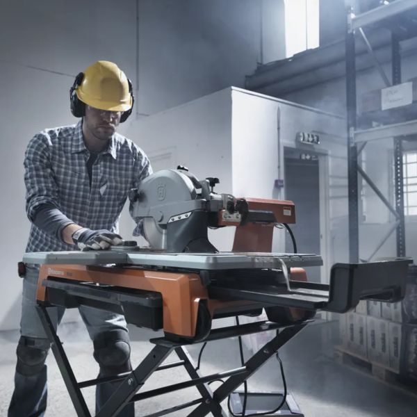Машина за рязане на строителни материали Husqvarna Construction TS60, 230 V, 1.8 kW, ⌀ 250 мм / 966610702